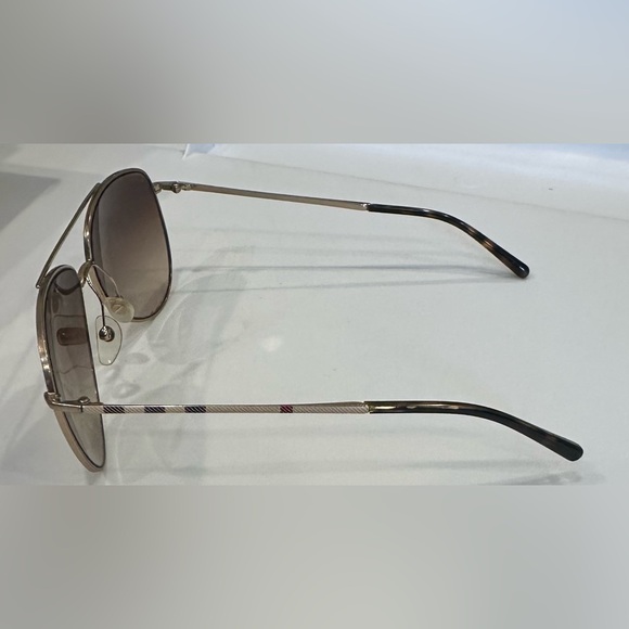 Burberry sunglass frames - Picture 4 of 7